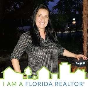 Meet your Posher, Maite